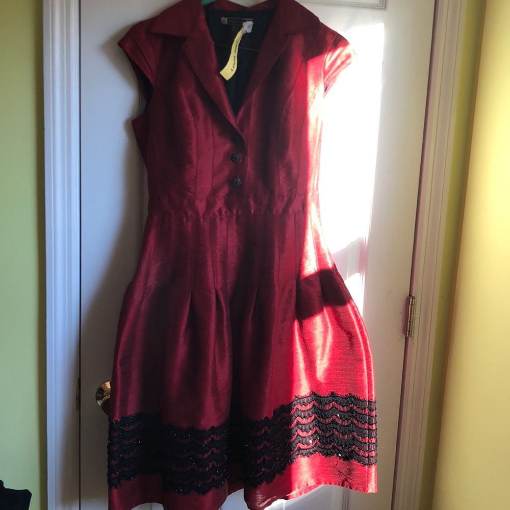 Beautiful Christmas evening dress I wear only ones size small or size 4 .